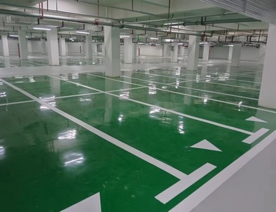 通化通化小区停车场标线
